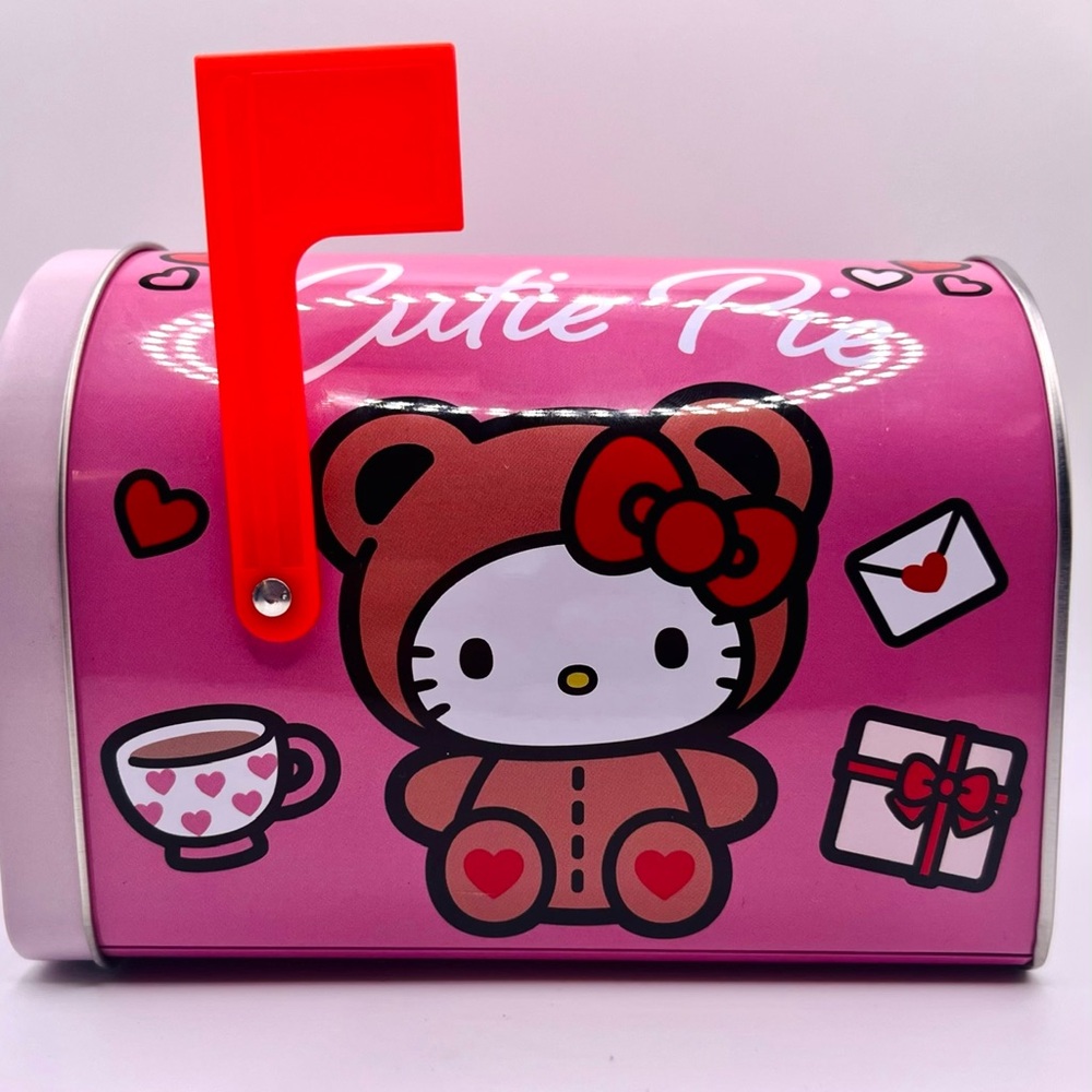 Hello Kitty Valentine’s Day Mailbox Tin